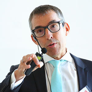 Prof. Dr. Ralf T. Kreutzer